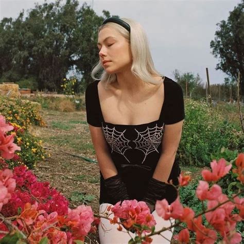 phoebe bridgers boobs|Phoebebridgers .